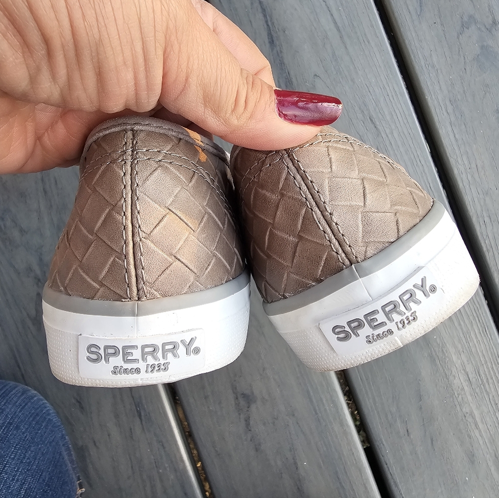Sperry Seaside Emboss Weave Slip On Leather Shoes 8 - Picture 3 of 6